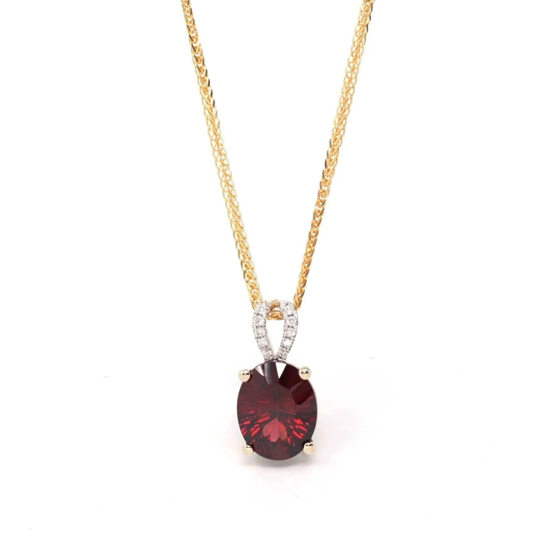 14k Yellow Gold Natural Oval Garnet Necklace With Diamonds