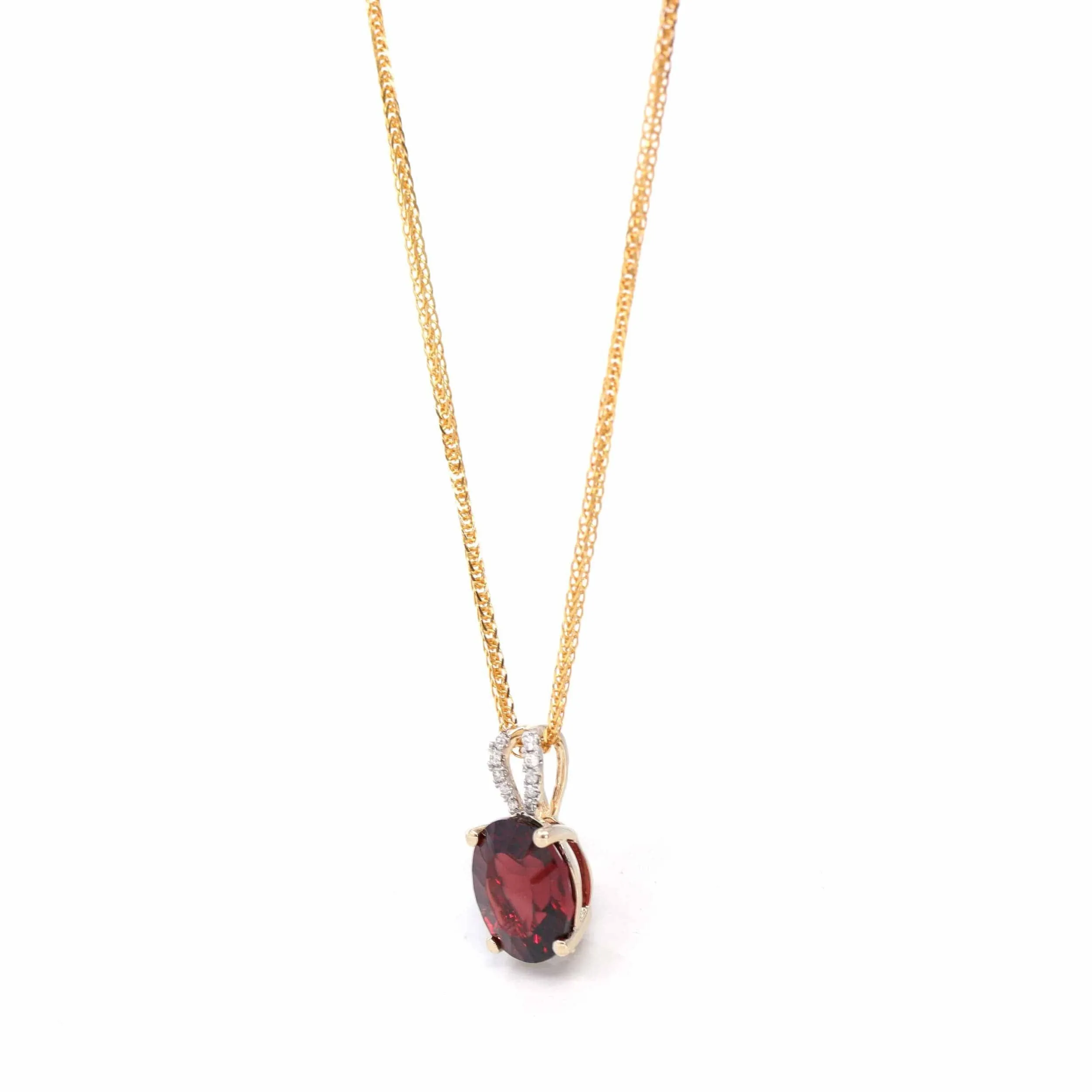14k Yellow Gold Natural Oval Garnet Necklace With Diamonds
