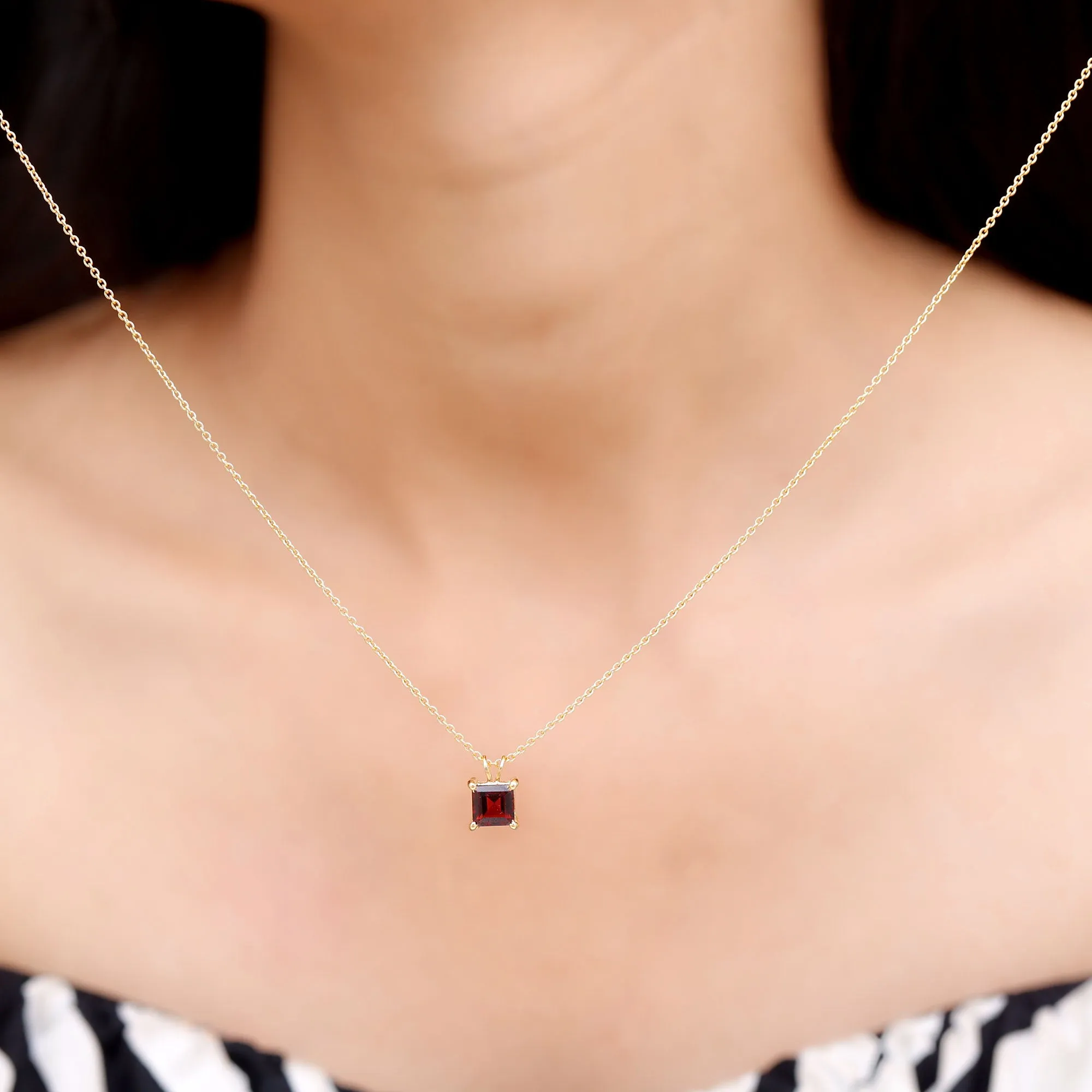 1.50 CT Princess Cut Garnet Solitaire Pendant