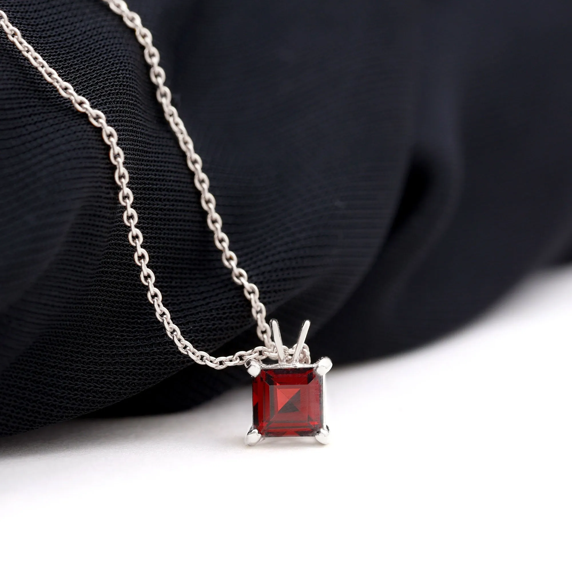 1.50 CT Princess Cut Garnet Solitaire Pendant