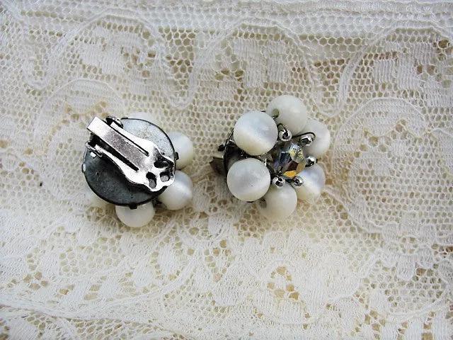 1950s VINTAGE Glowing Silvery White Moonglow Earrings In A Silver Tone Setting Moonstone Cats Eye Look Cluster Clip Ons Clip Earrings Collectible Costume Jewelry