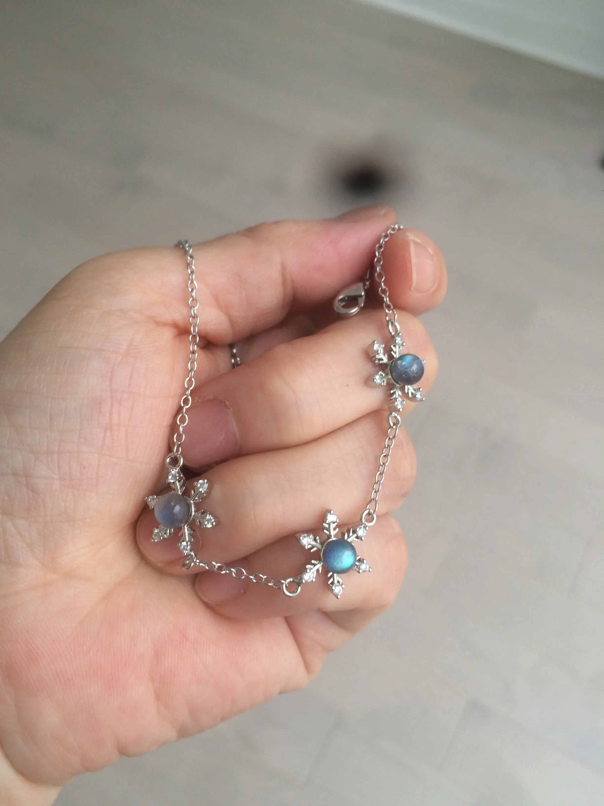 4.8mm 100% natural blue/white/gray moonstone snowflake beaded bracelet CB24