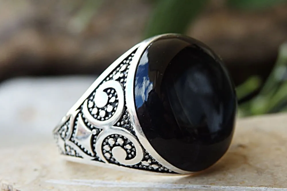 Black onyx ring