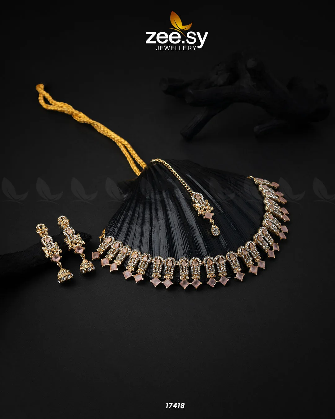 Classic Zircon Necklace