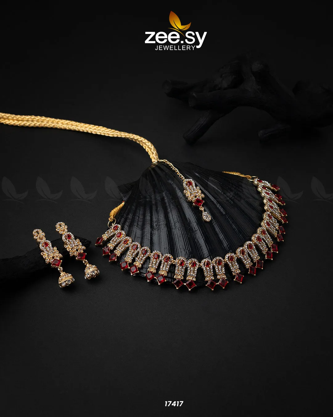 Classic Zircon Necklace