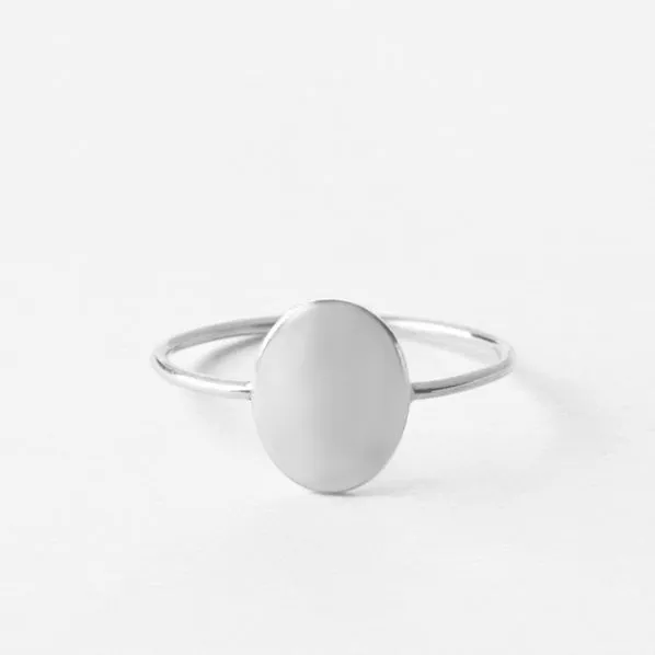 Dainty Personalized Oval Signet Name Ring