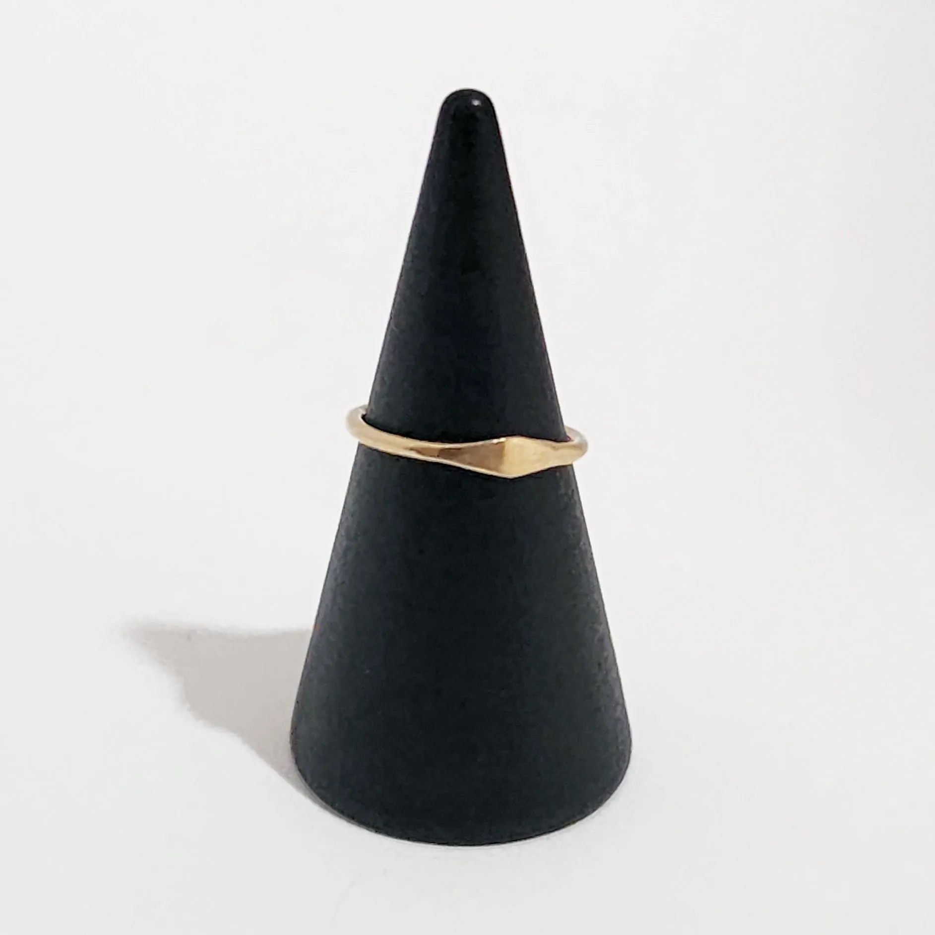Dainty Signet Ring in 14 Karat Yellow gold