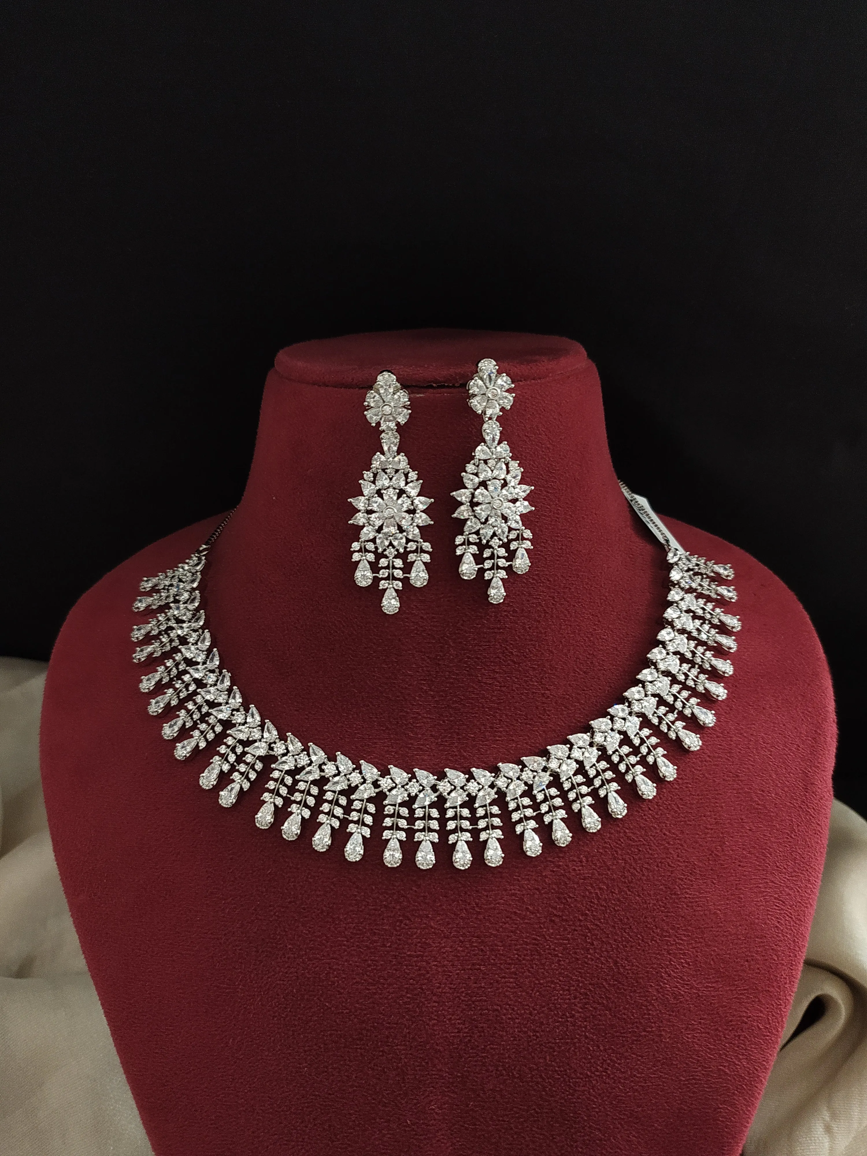 Diamond Look Zircon Necklace Set