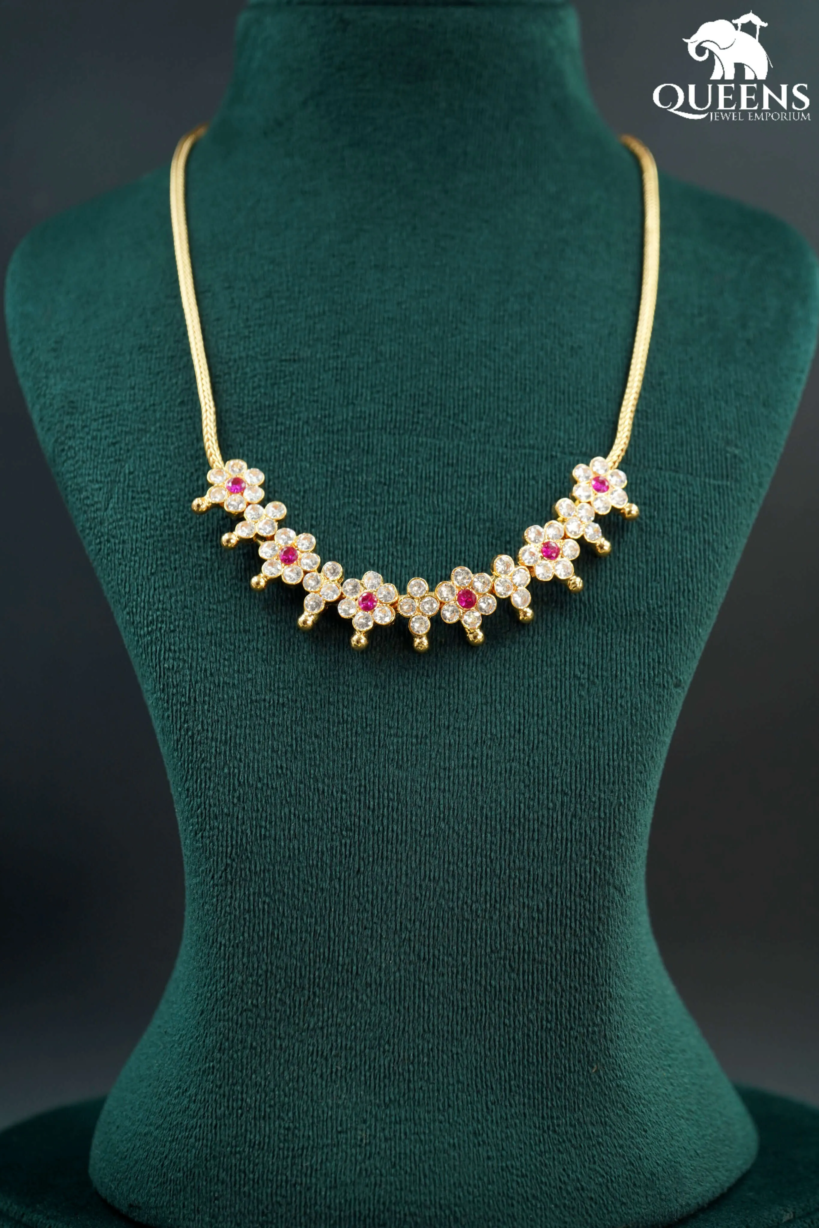 DIYA ZIRCON NECKLACE