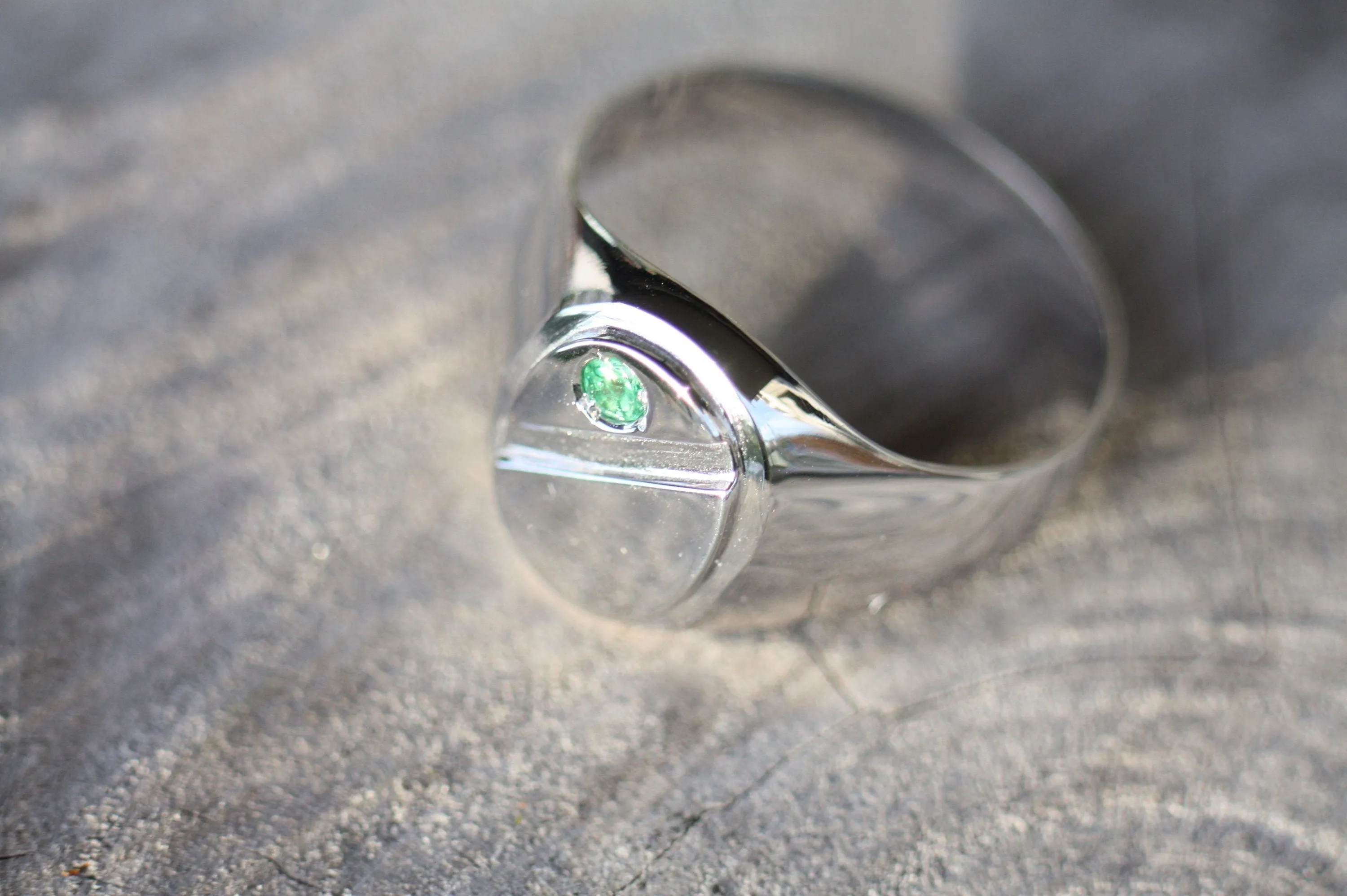 Engraved Signet Tsavorite ring