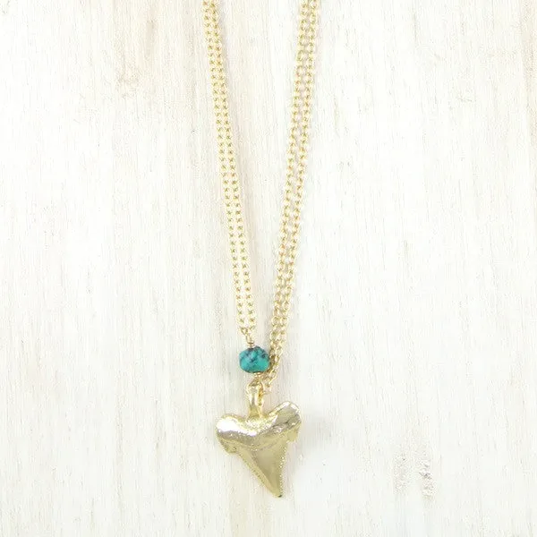 Ettika Shark's Tooth Pendant Charm Chain Necklace