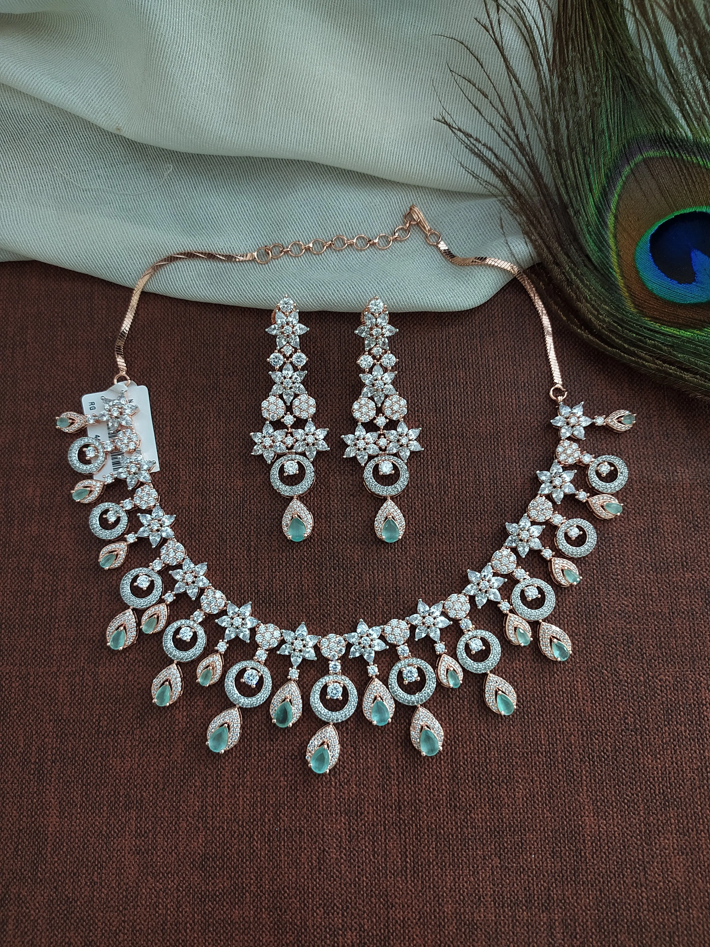 Exquisite Rose-gold Zircon Necklace Set