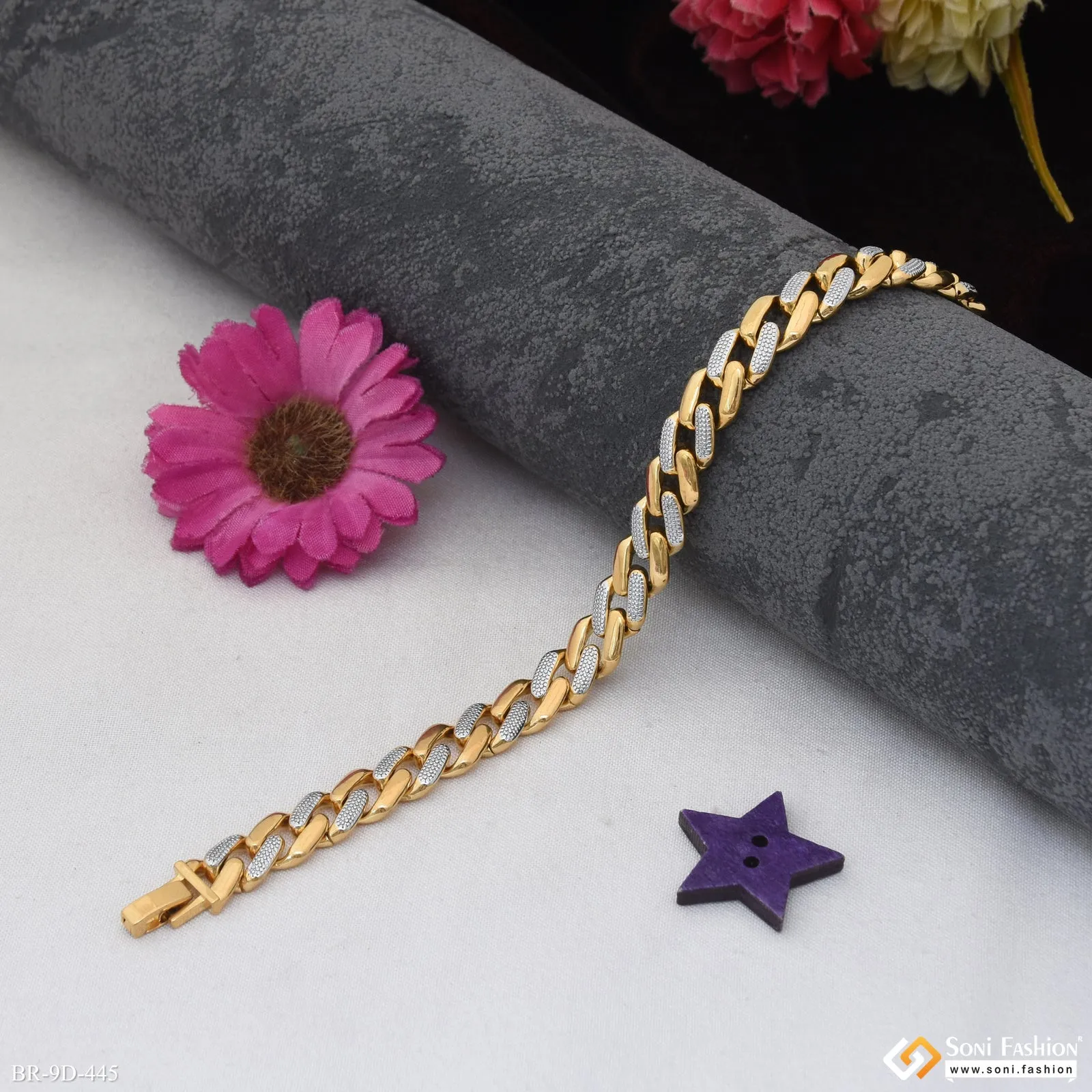 Fabulous Design Golden & Silver Color Bracelet for Men - Style D445