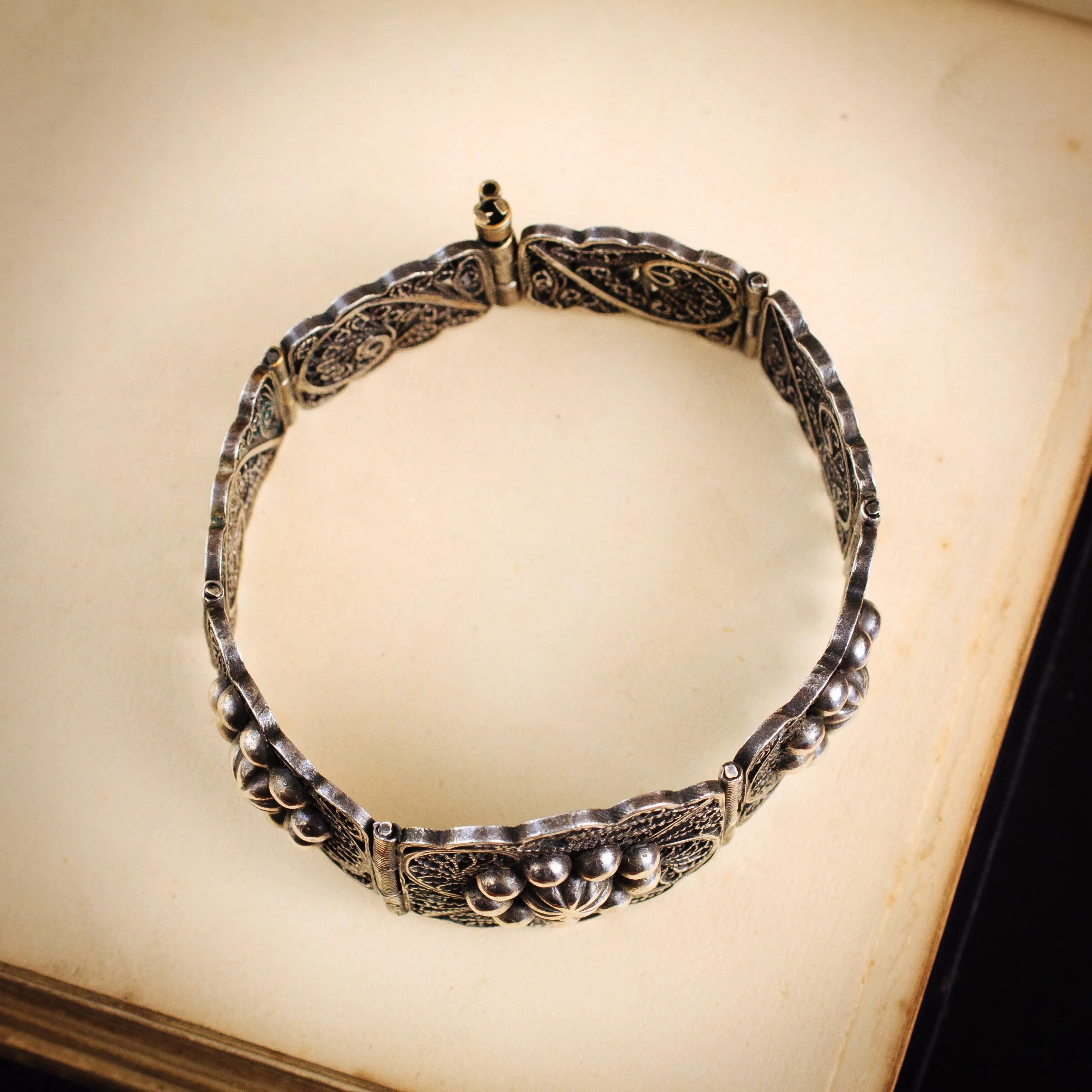 Fabulous Vintage Filigree Silver Bracelet