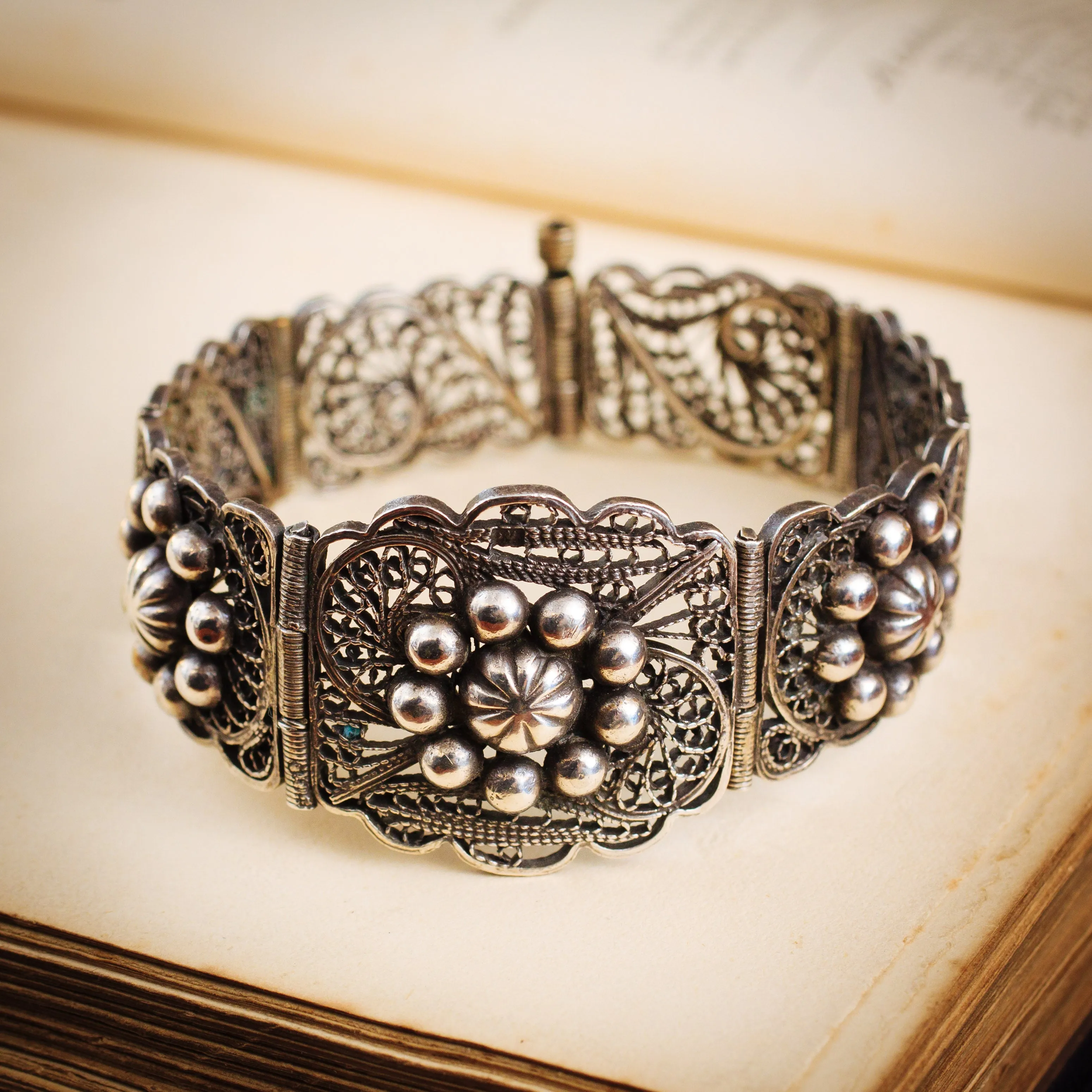 Fabulous Vintage Filigree Silver Bracelet