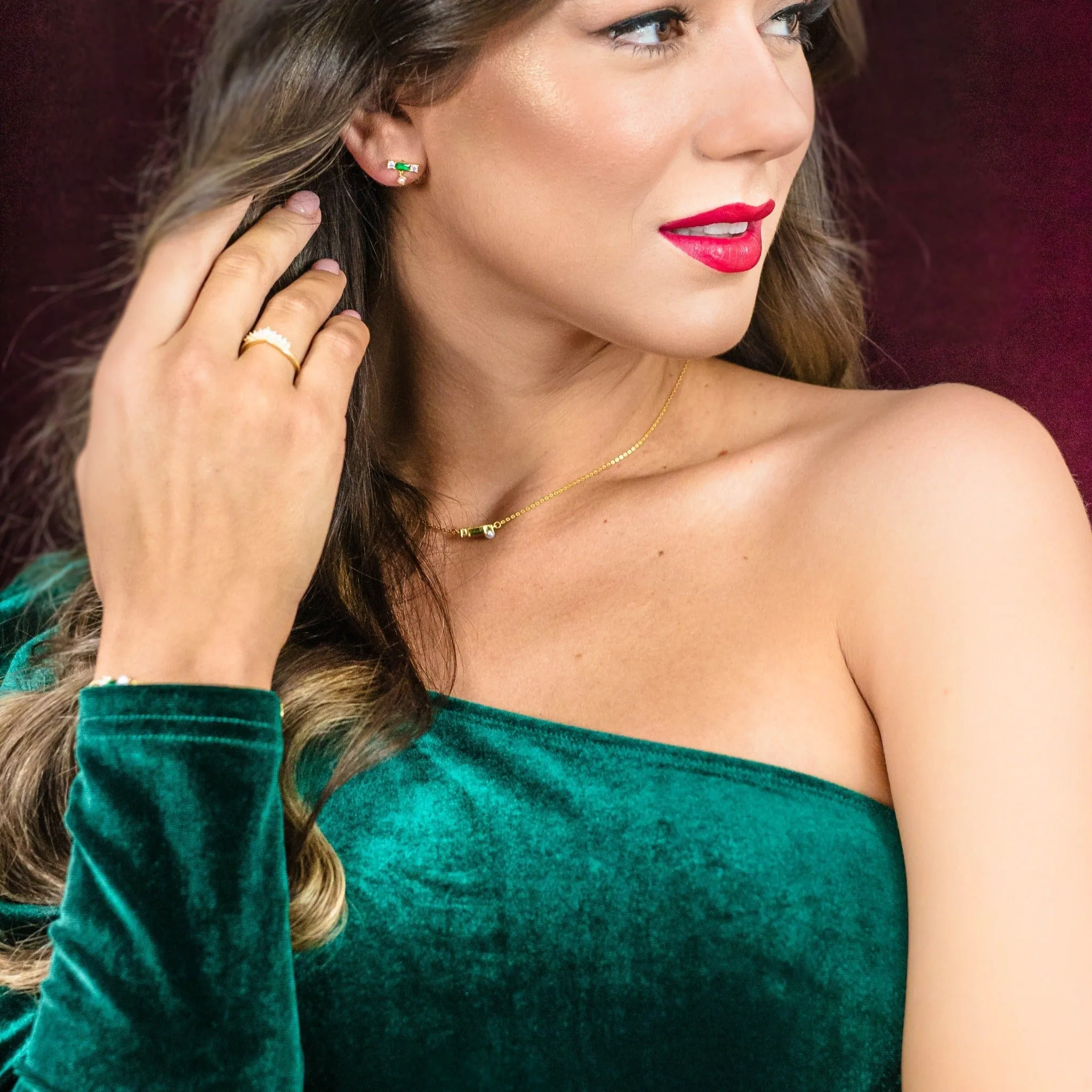 Georgini Gifts Emerald Isle Freshwater Pearl Bracelet In Emerald And Gold
