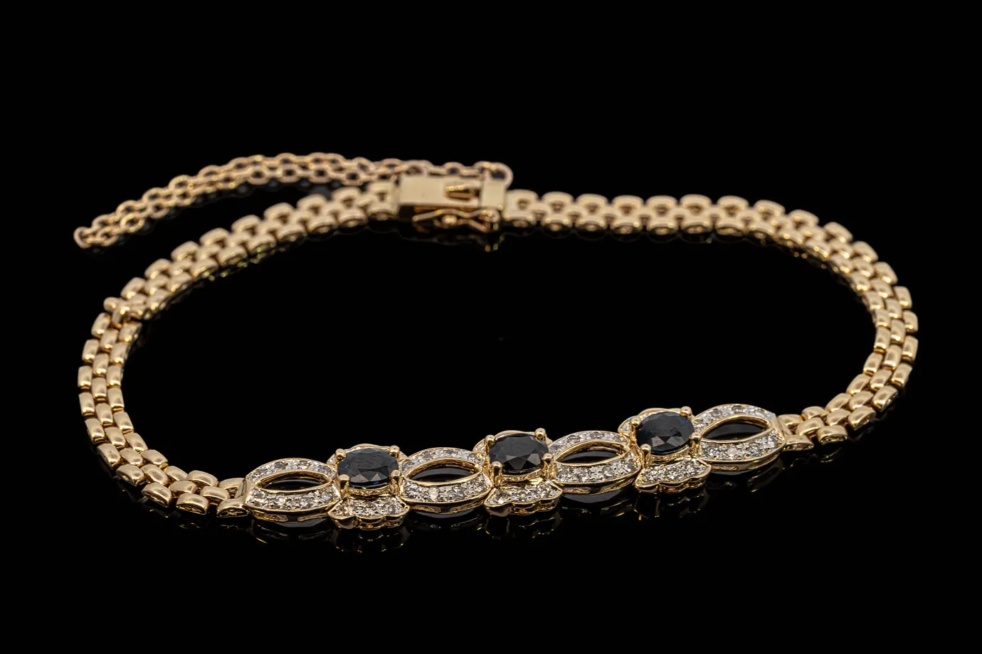 Glamorous 18ct Yellow Gold Bracelet with Sapphires & Diamonds