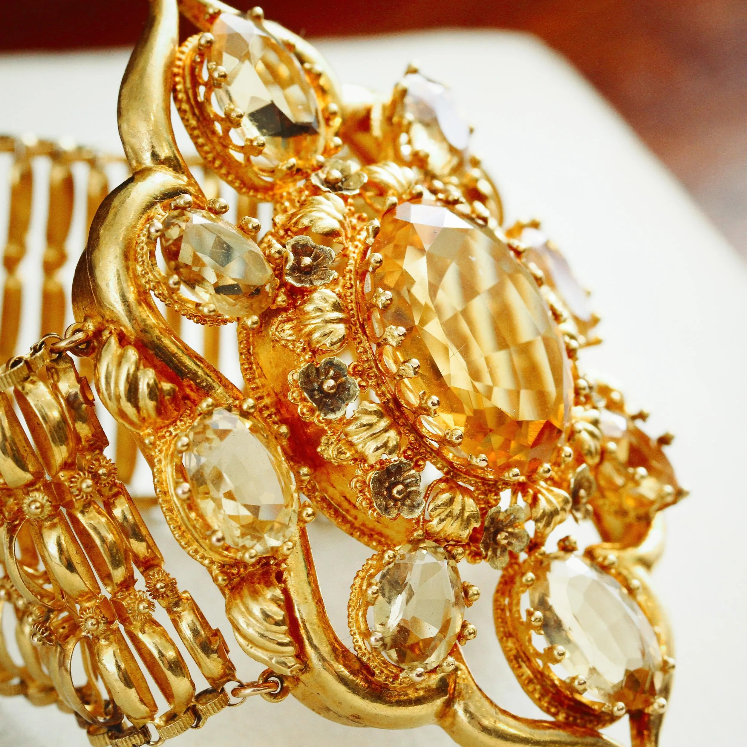 Magnificent and Rare Antique Continental 18ct Gold Citrine Bracelet