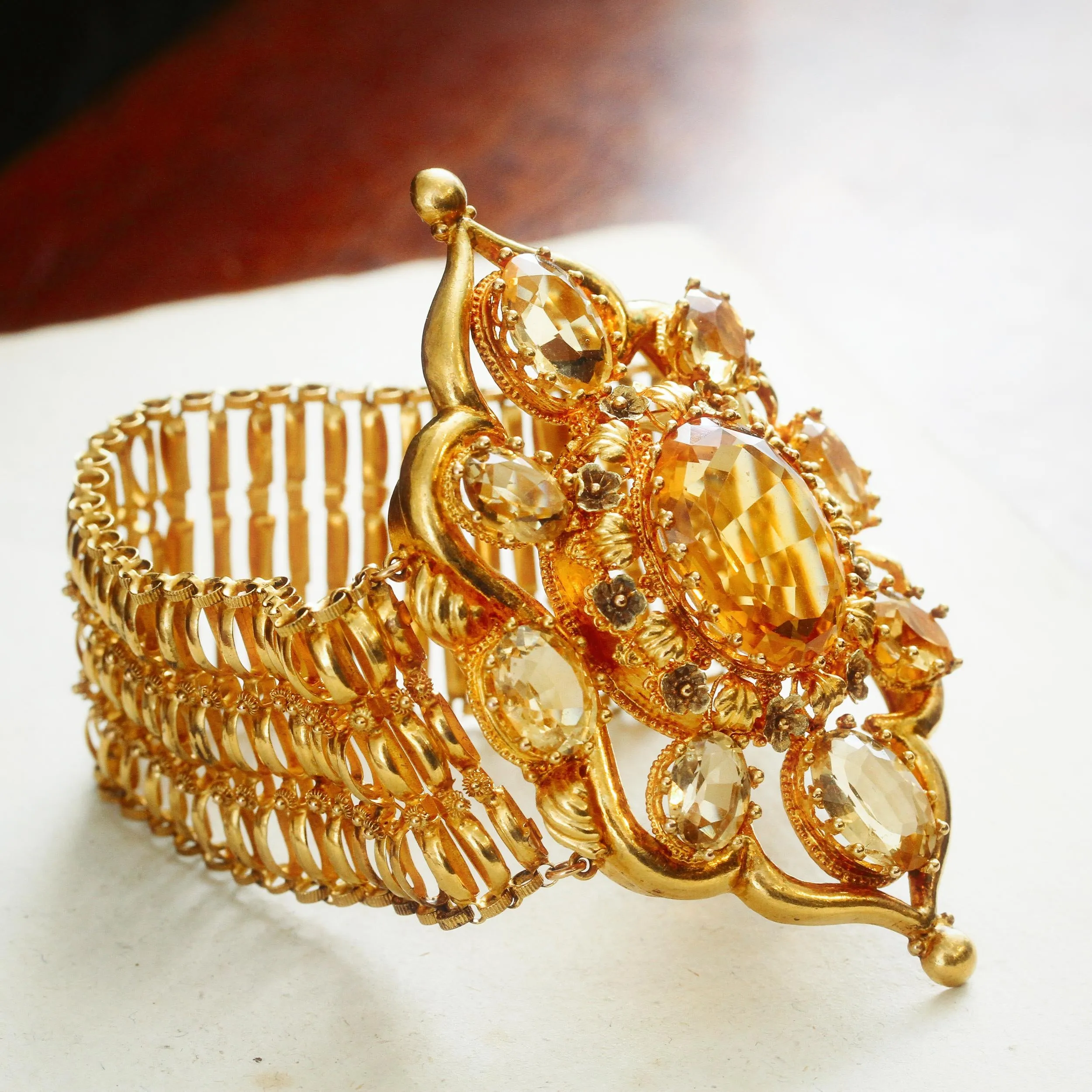 Magnificent and Rare Antique Continental 18ct Gold Citrine Bracelet