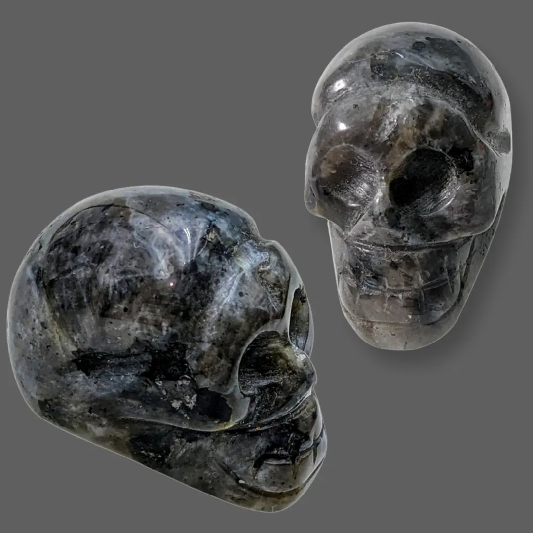 Mini Skull - Black Moonstone