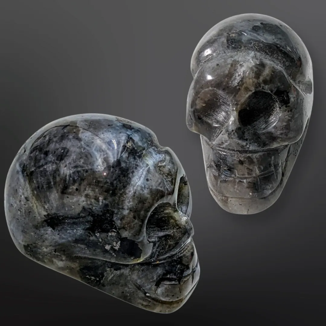 Mini Skull - Black Moonstone