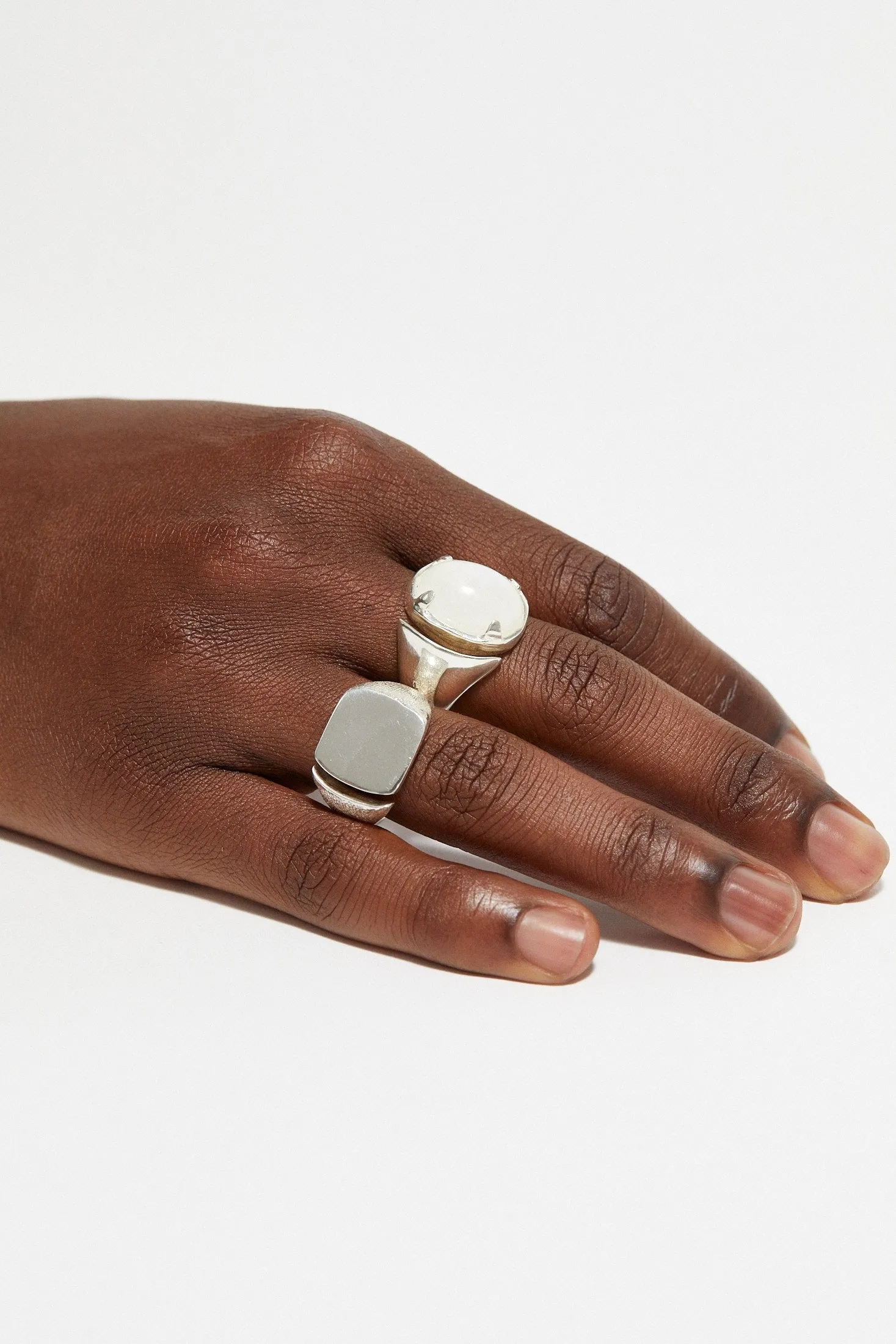 Molded Signet Ring | Moonstone