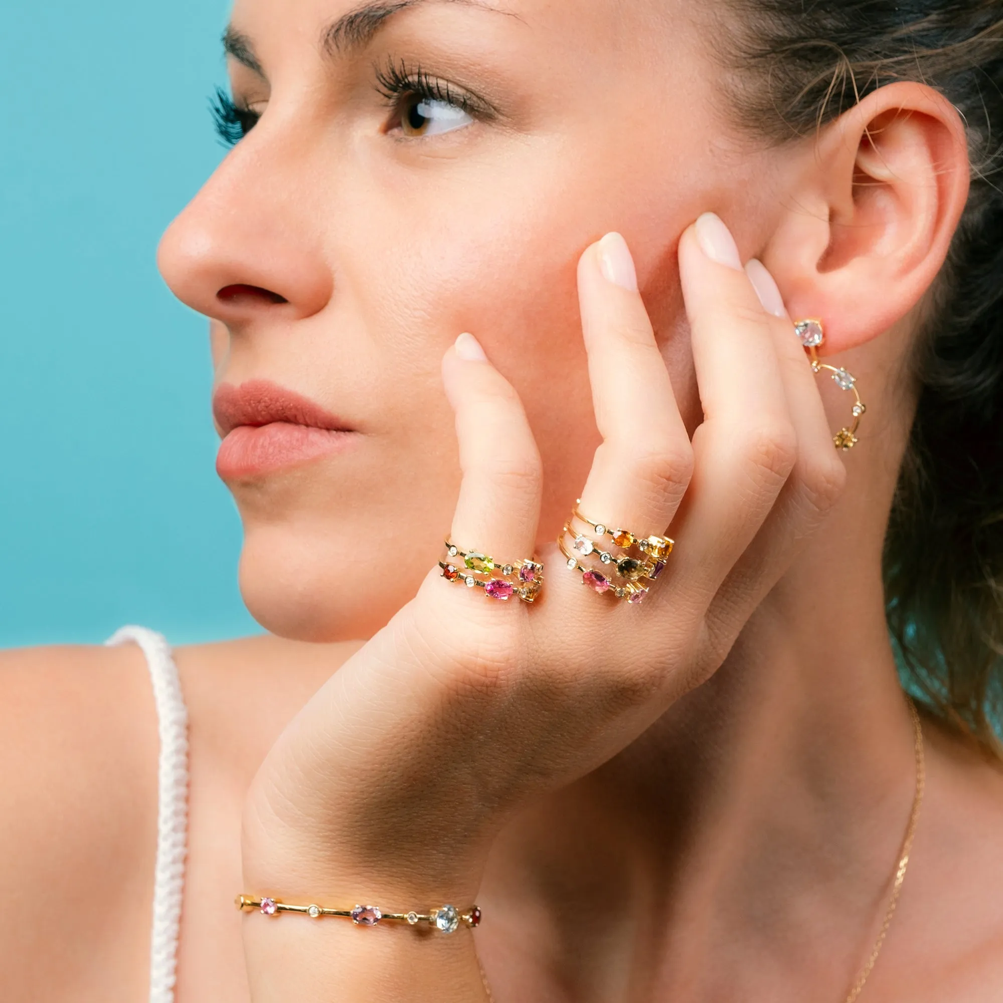 Multi coloured gemstones 18k yellow gold bracelet