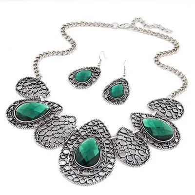 N62 Emerald Green Drop Pattern Gemstone Necklace with FREE Earrings