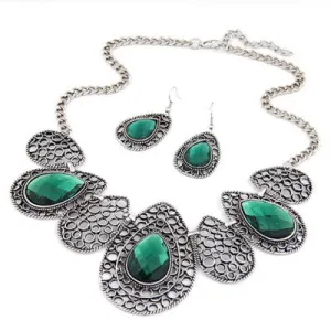 N62 Emerald Green Drop Pattern Gemstone Necklace with FREE Earrings