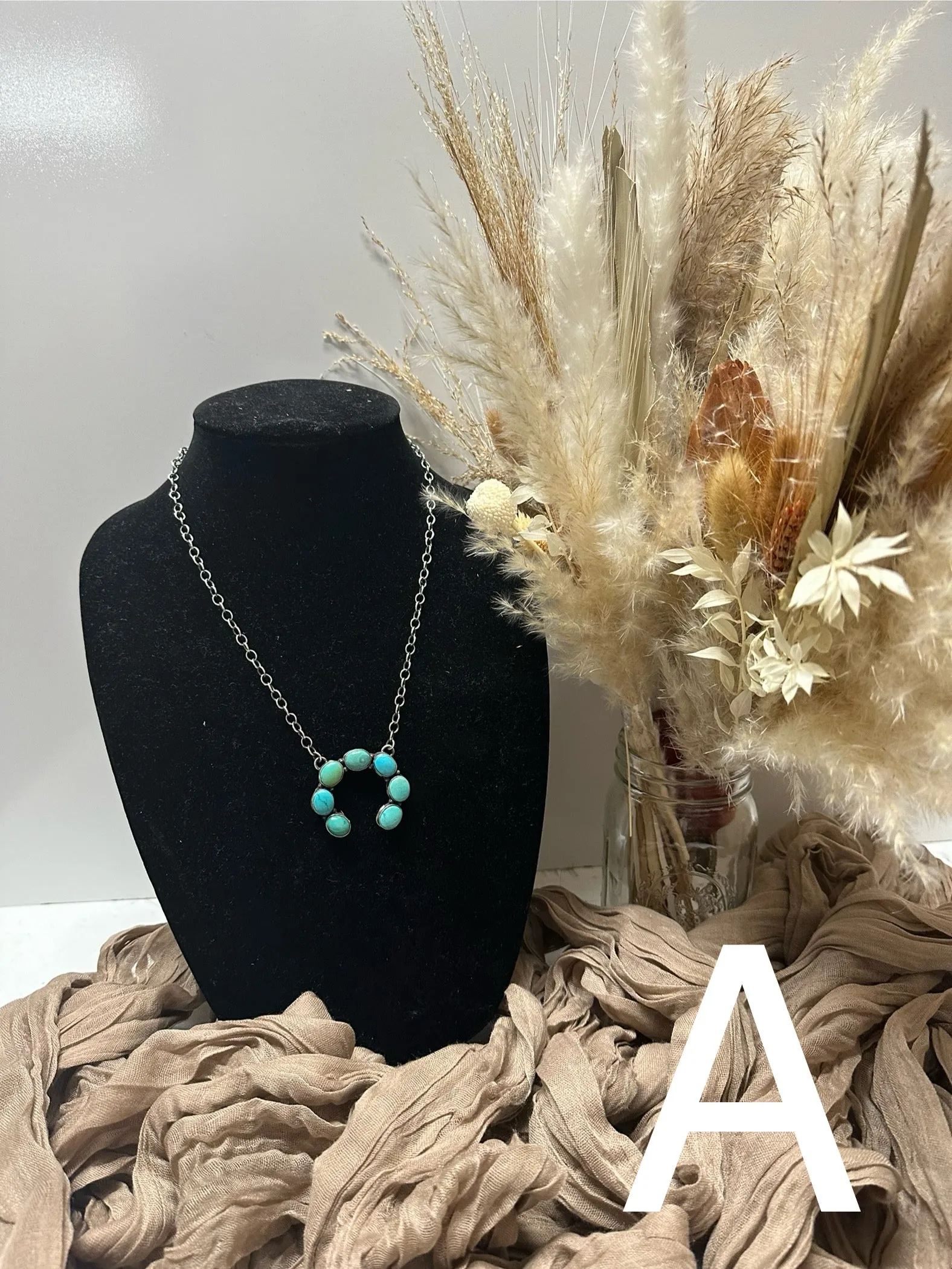 Naja Necklace