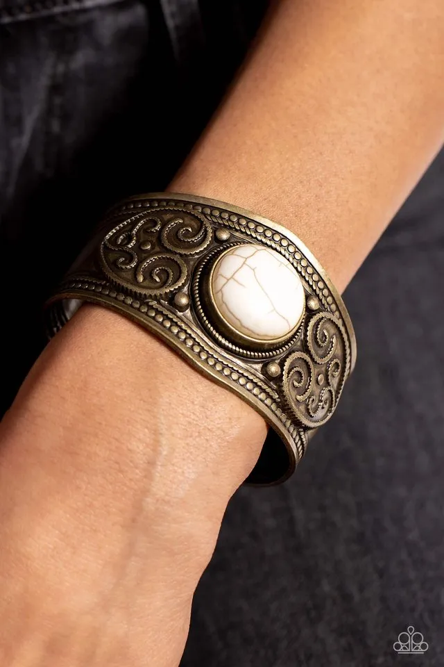 Paparazzi Bracelet ~ Prairie Romance - Brass