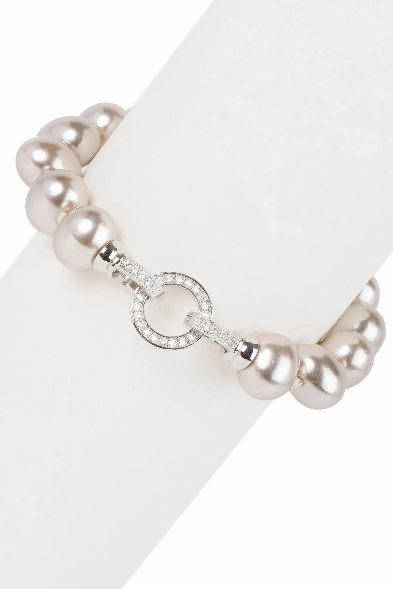 Paramount Pearl Bracelet