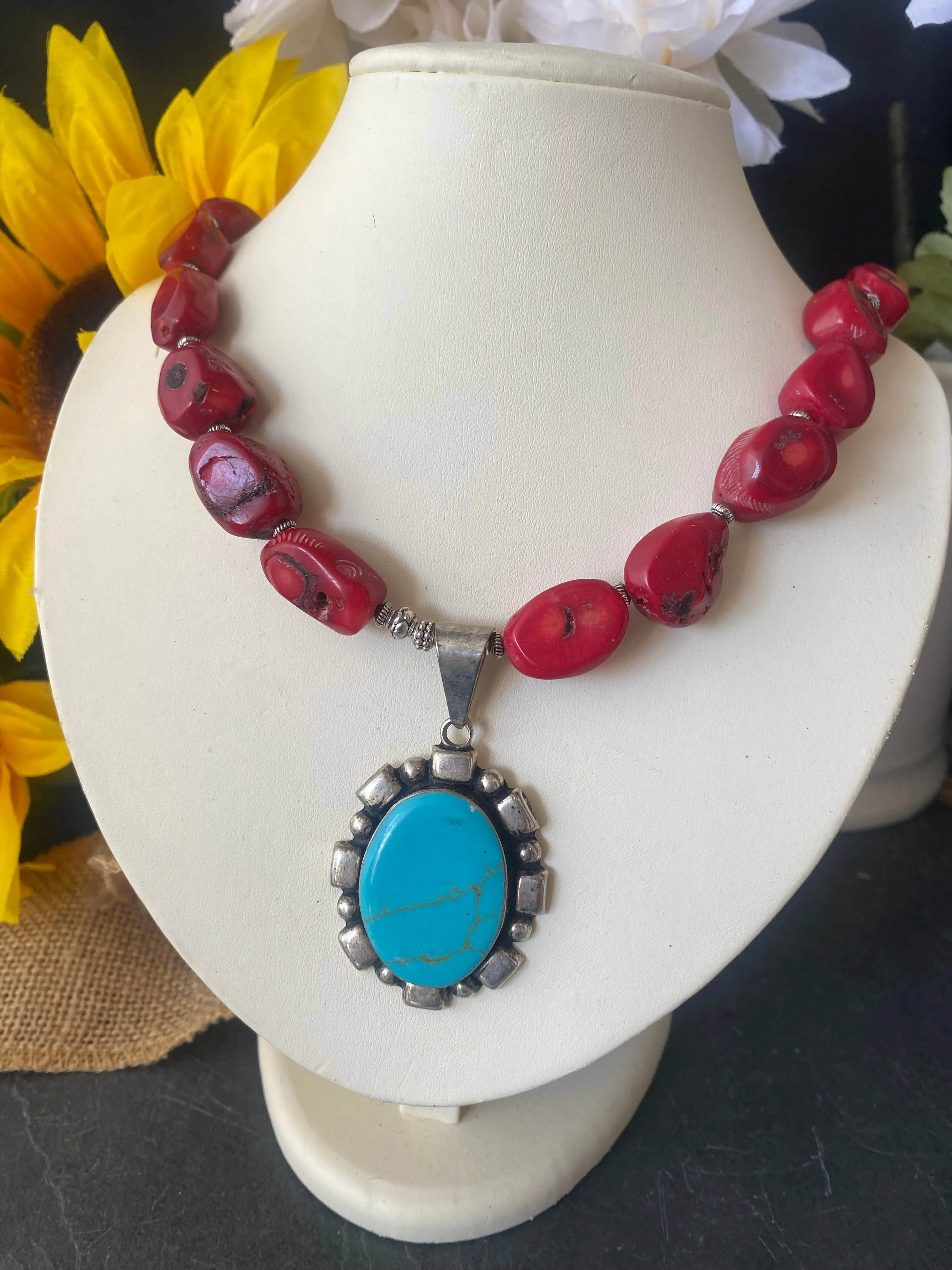 Red coral, turquoise stone, turquoise pendnat, silver metal, necklace