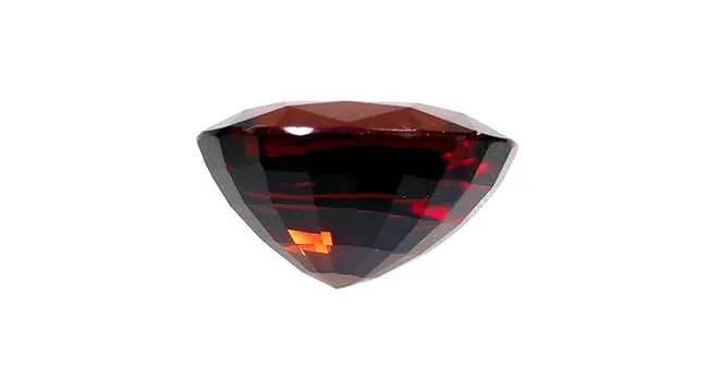 Red Zircon, Oval 18.81ct