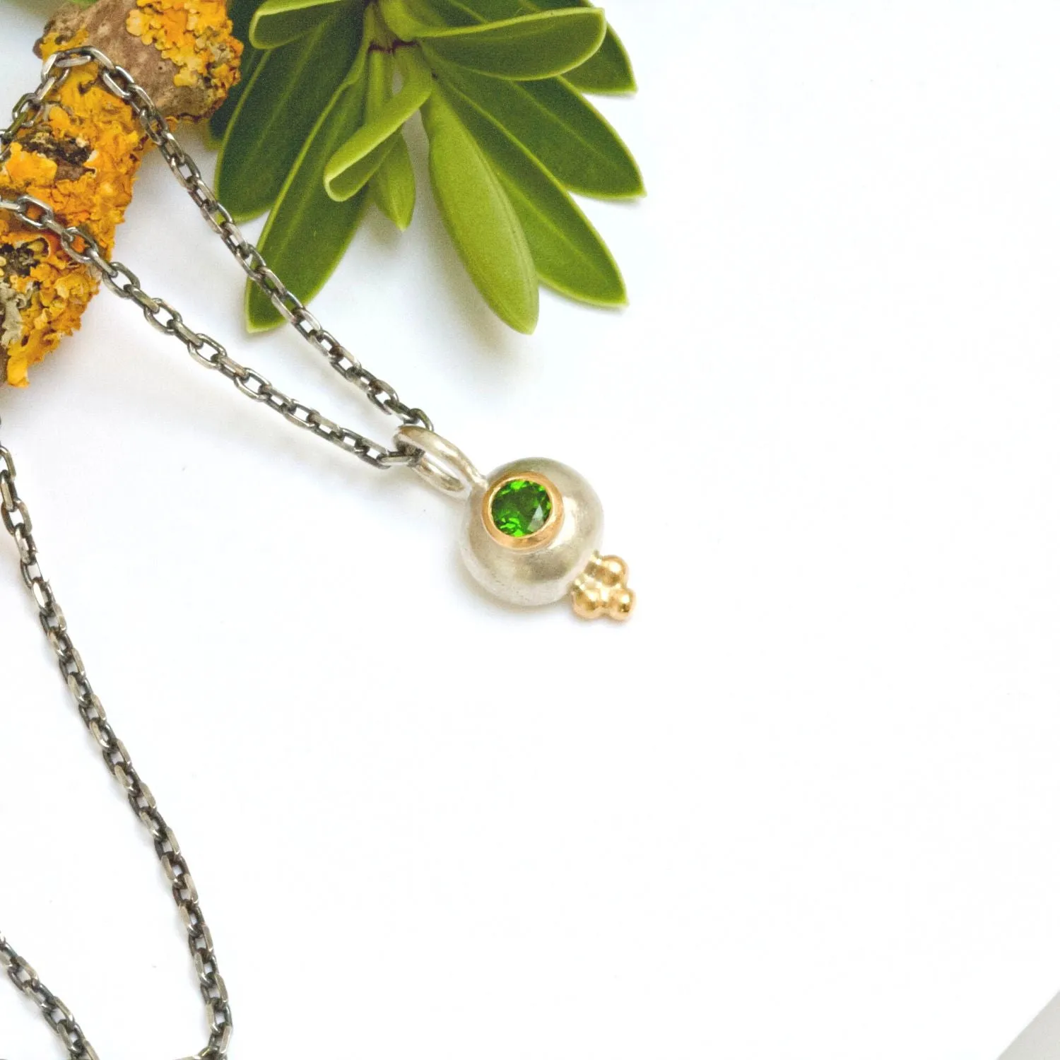 Silver and 18ct Gold, Chrome Diopside Pebble Necklace