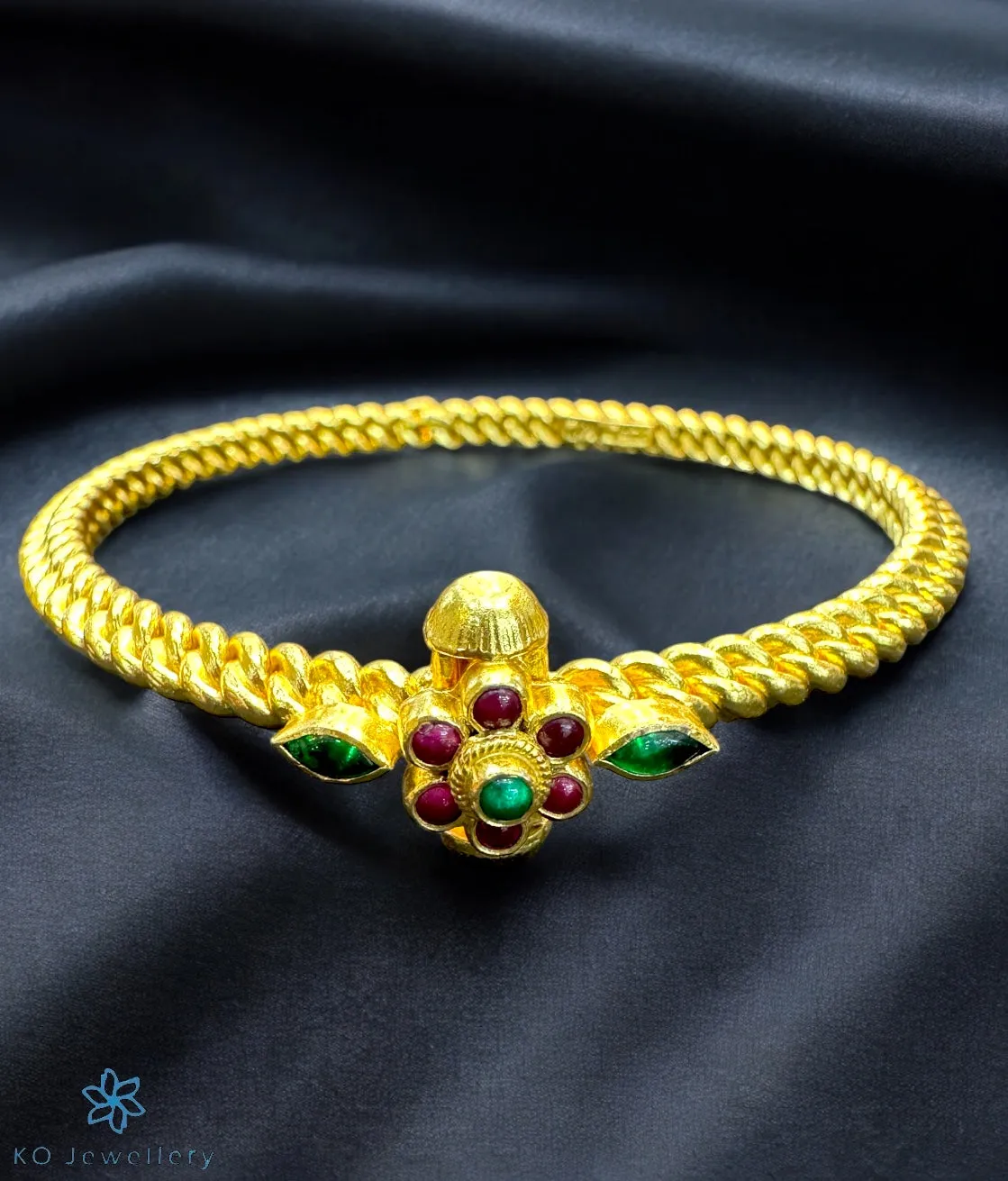 The Amuda Antique Silver Golusu Bracelet (Red/Green /Size 2.6)