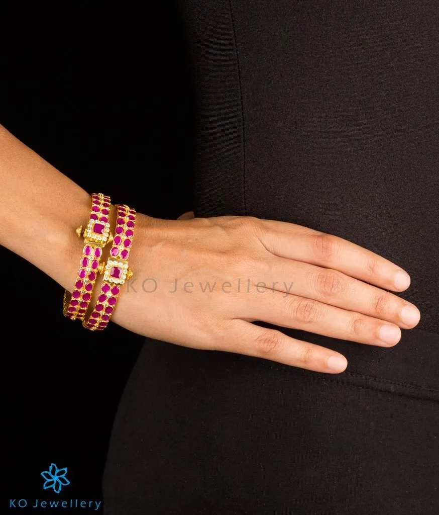 The Arunodaya Silver Kemp Bracelet(Size 2.8)