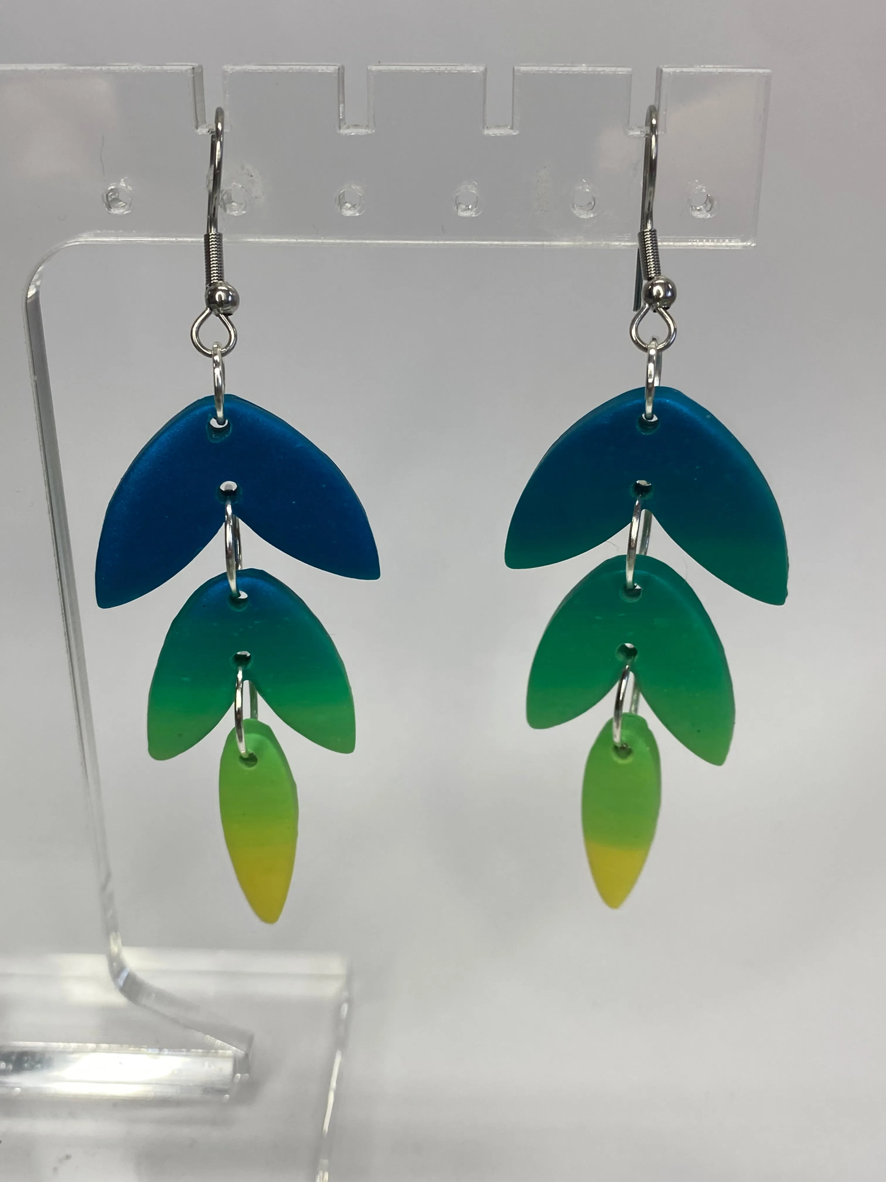 Tri Leaf Dangle