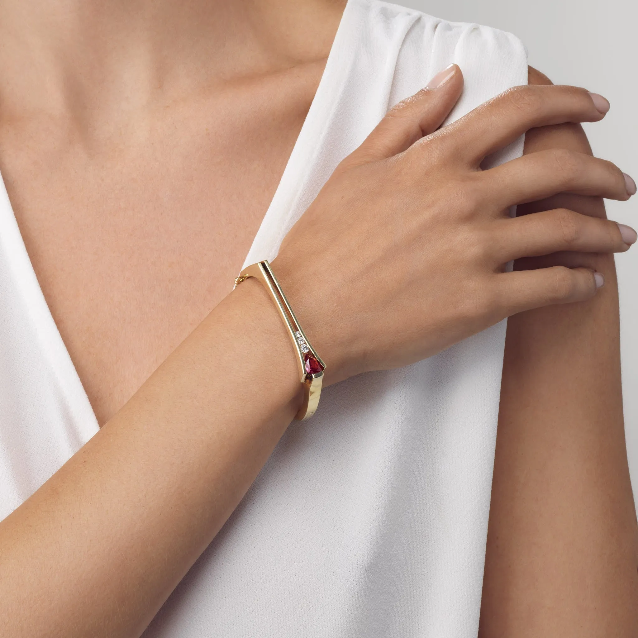 Venture Small Gemstone Bracelet with Diamonds