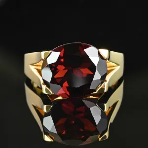 Vintage 10K Gold East West 6.25 CTW Garnet Ring, Signet Style