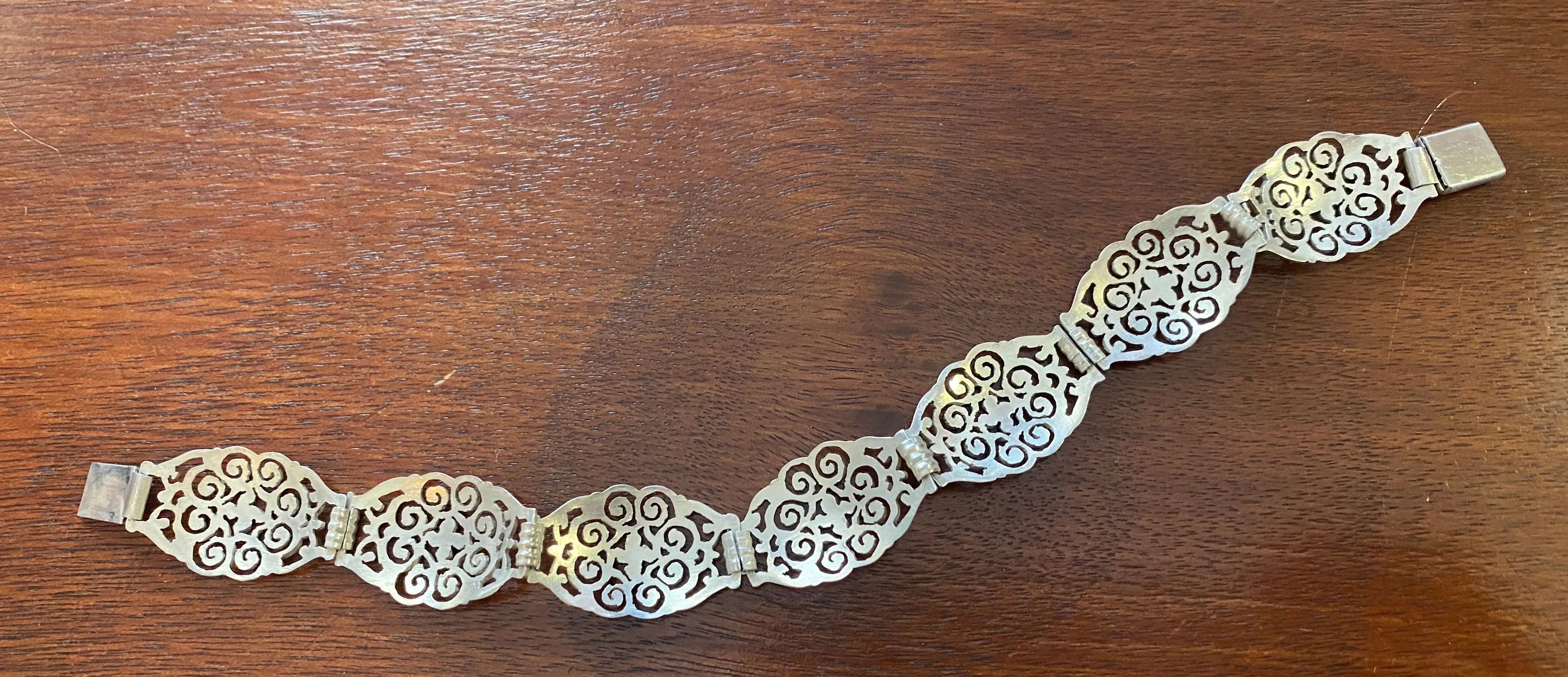 Vintage Filigree Silver Tone Panel Bracelet