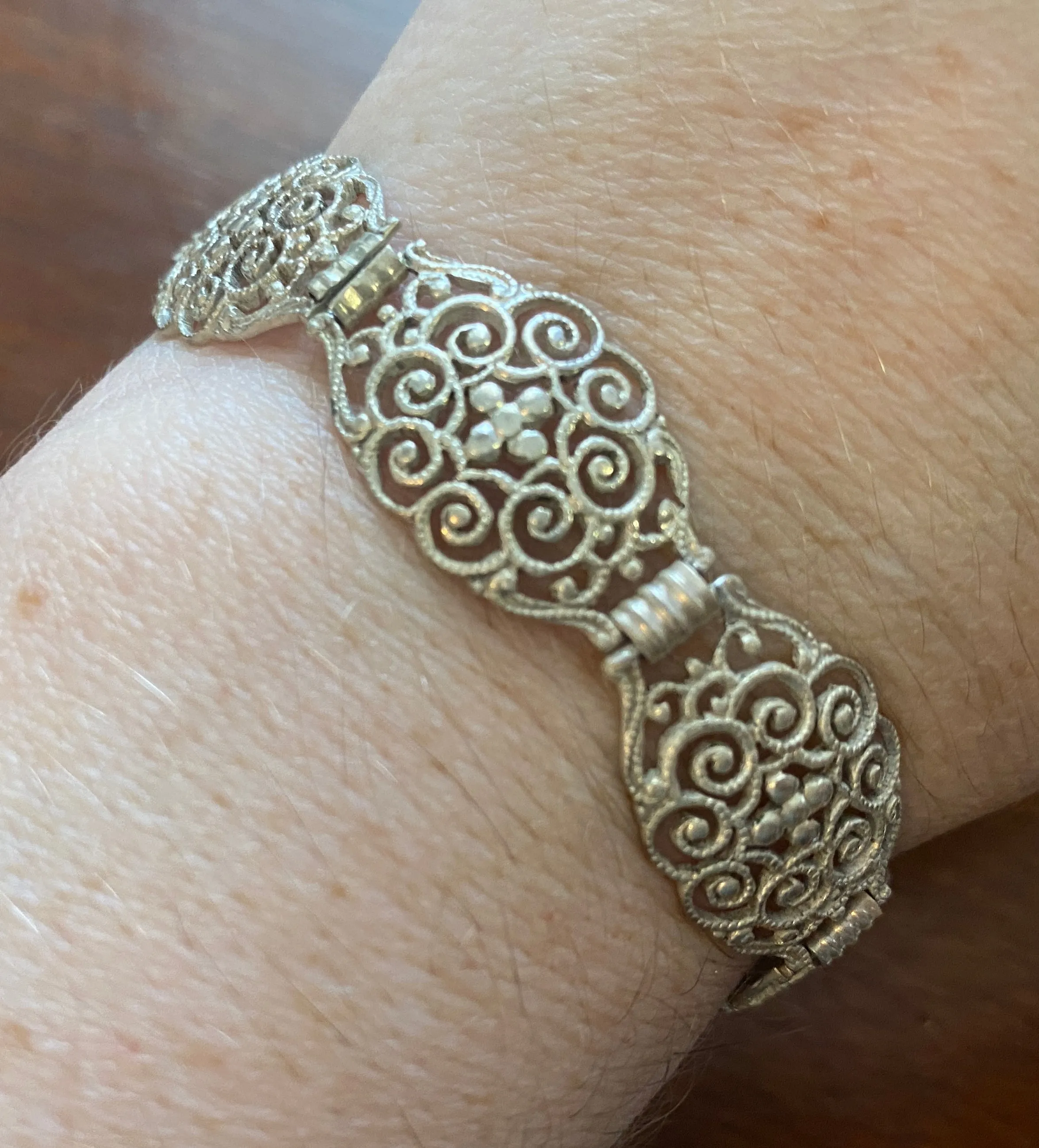 Vintage Filigree Silver Tone Panel Bracelet