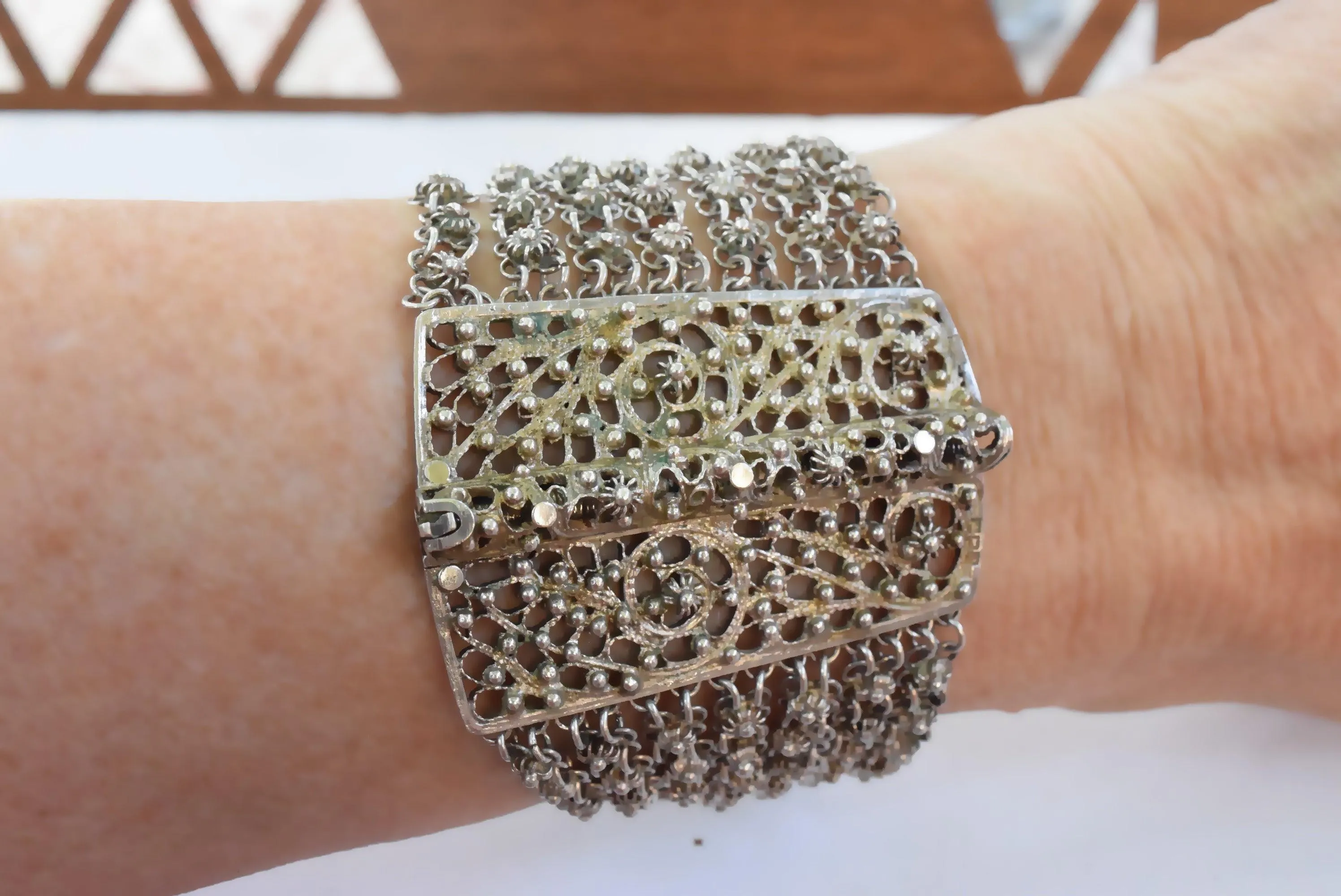 Vintage Ottoman Style Silver Filigree Egyptian Link Bracelet from the 1930- 31