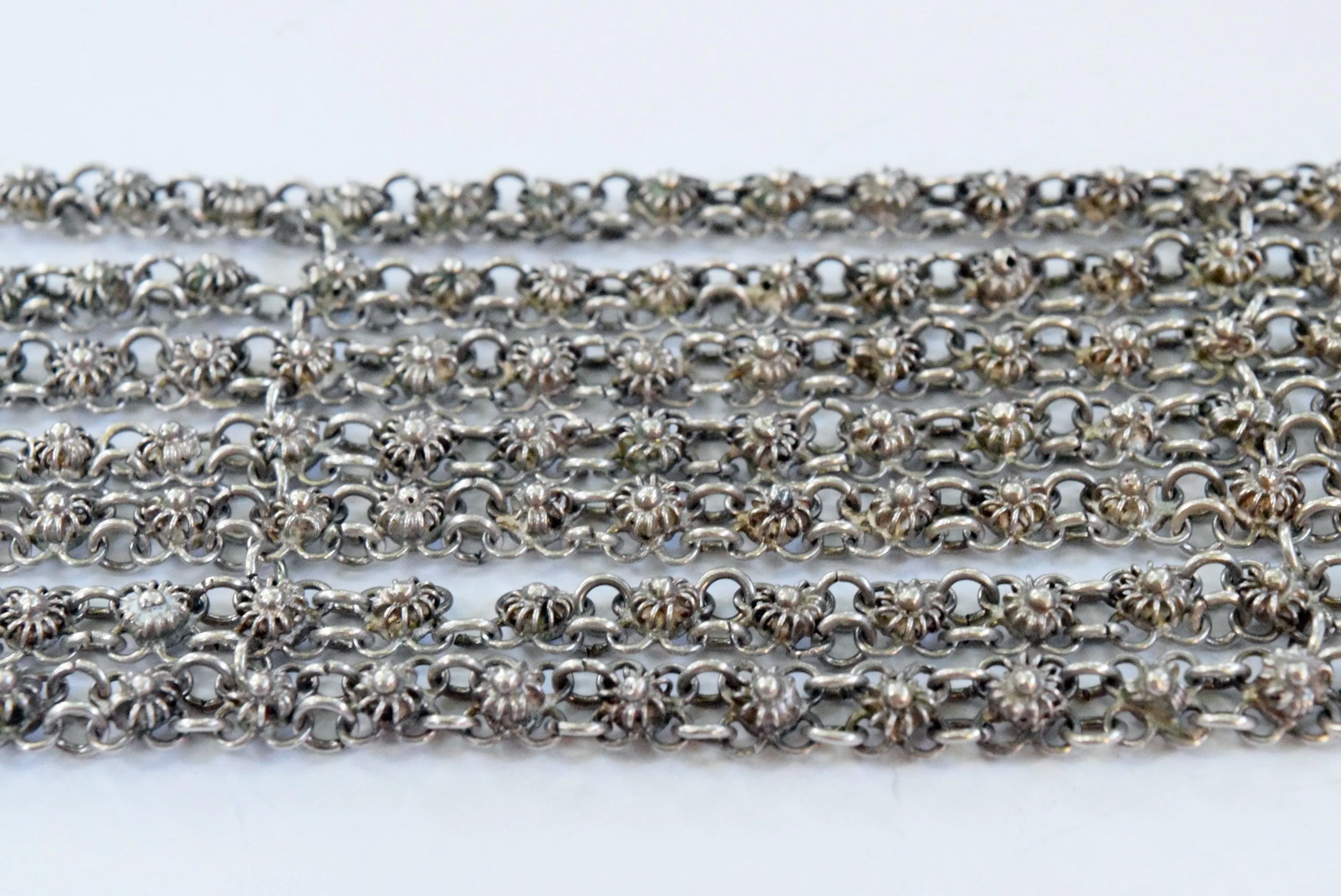 Vintage Ottoman Style Silver Filigree Egyptian Link Bracelet from the 1930- 31