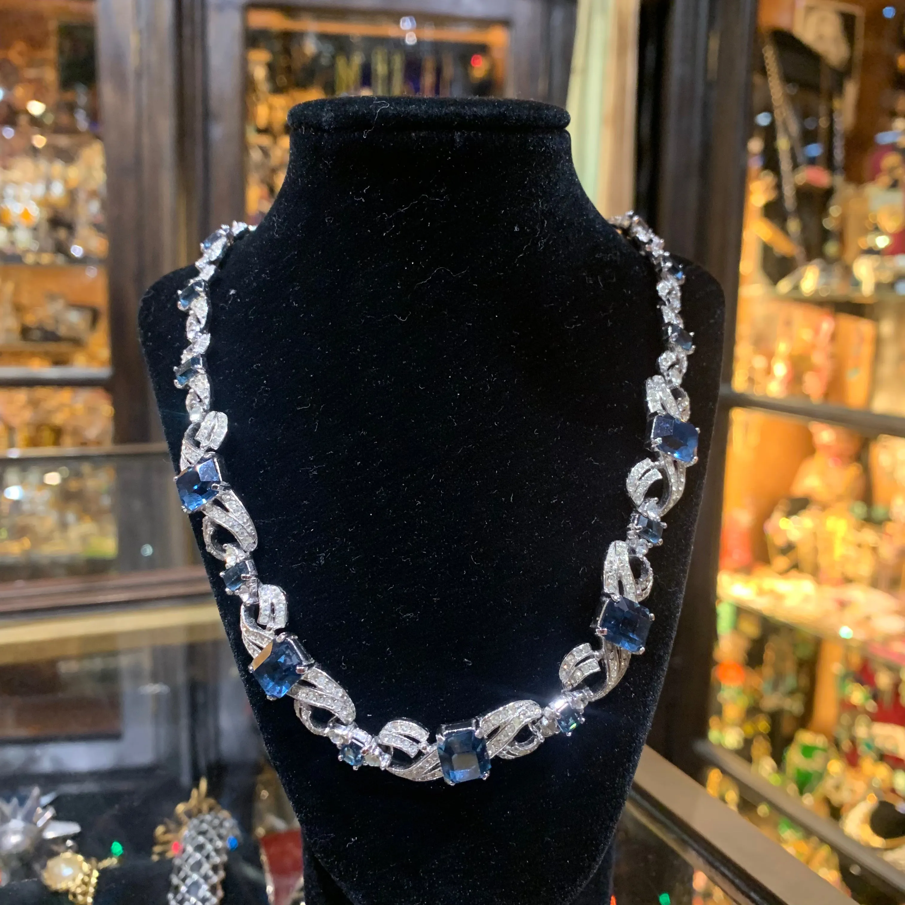 Vintage Sapphire Blue necklace