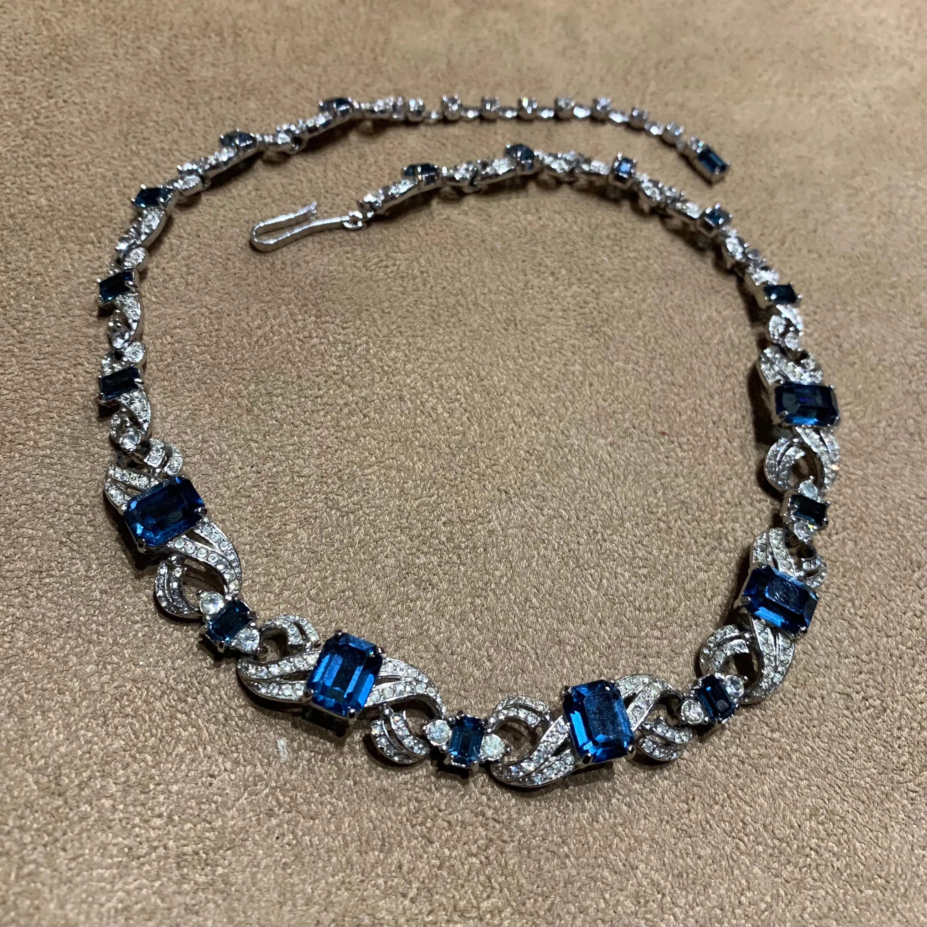 Vintage Sapphire Blue necklace
