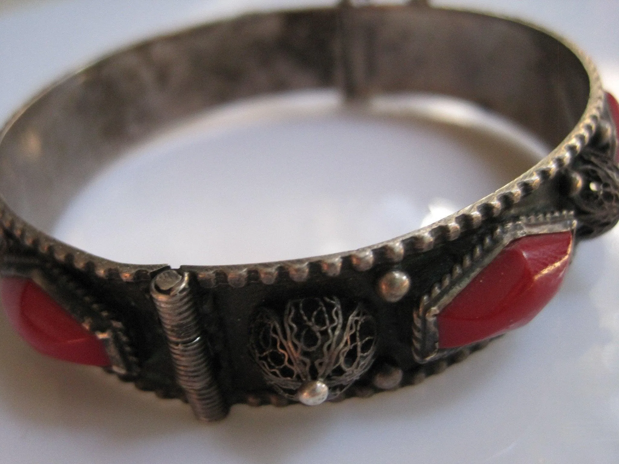 Vintage Silver Hinged North African Berber Bracelet with Red Stones