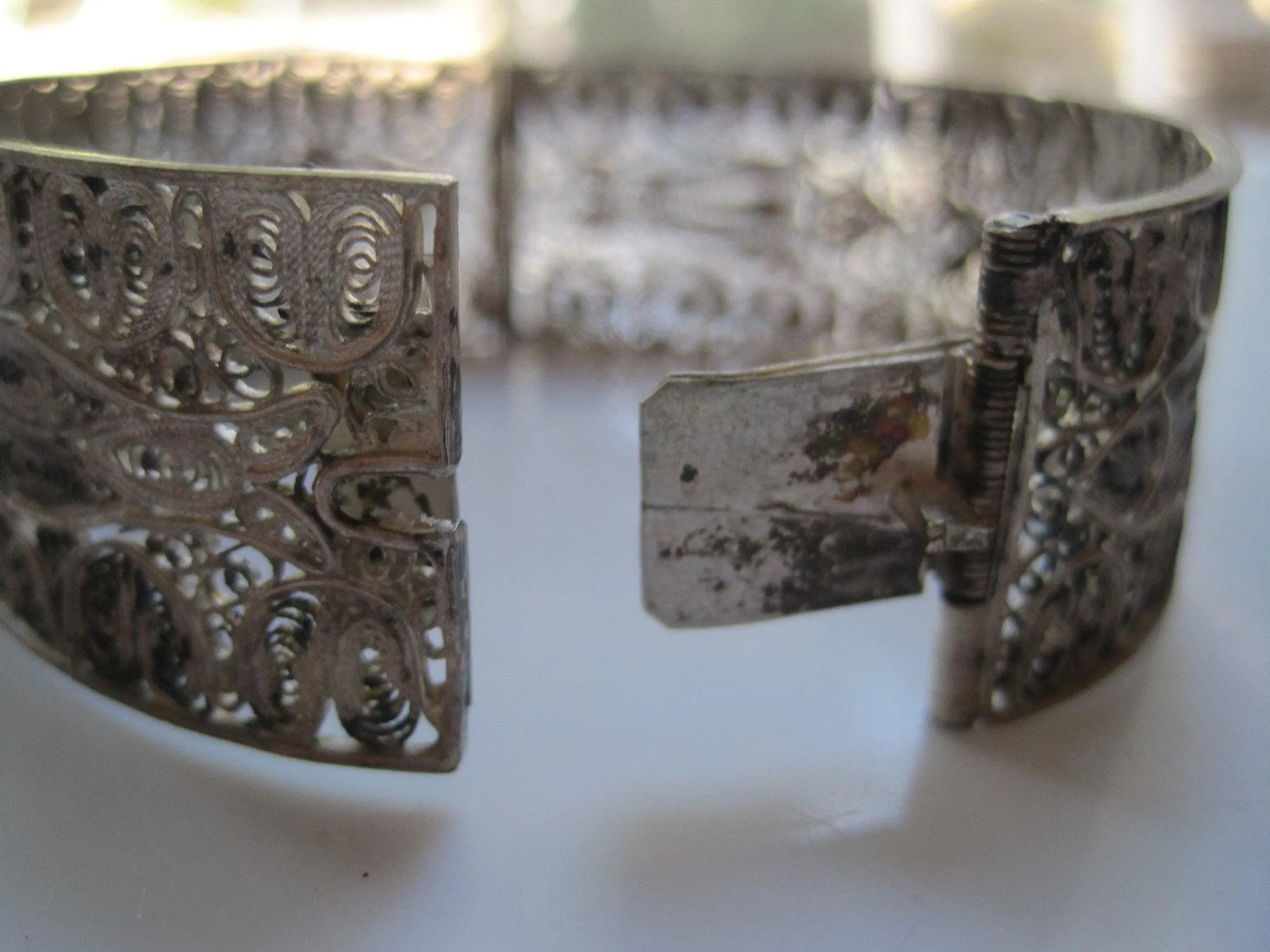 Vintage Yemeni Silver Filigree Bracelet with Fish Motif